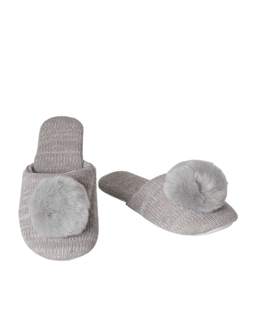 

Closed Toe Slippers