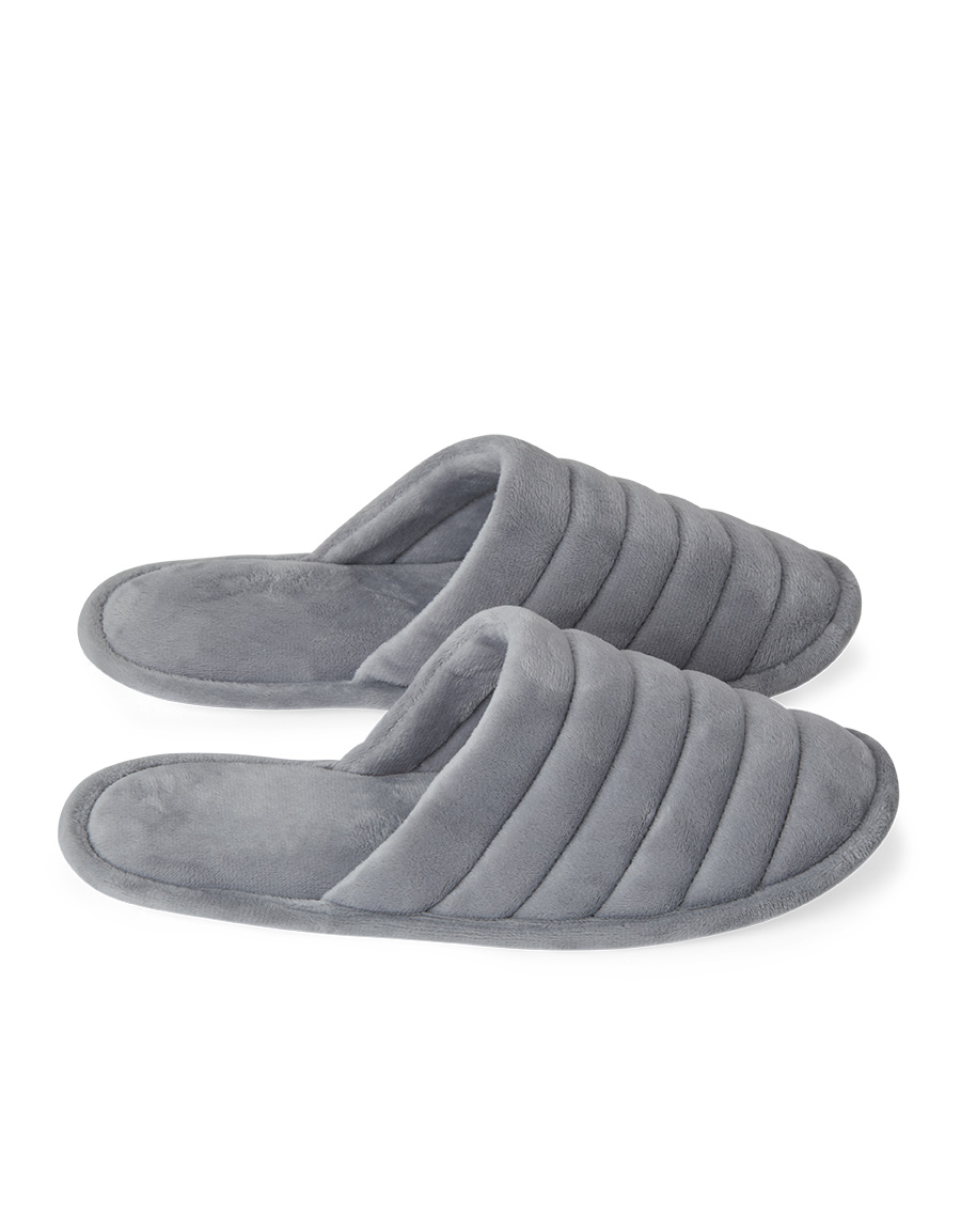 

Closed Toe Slippers