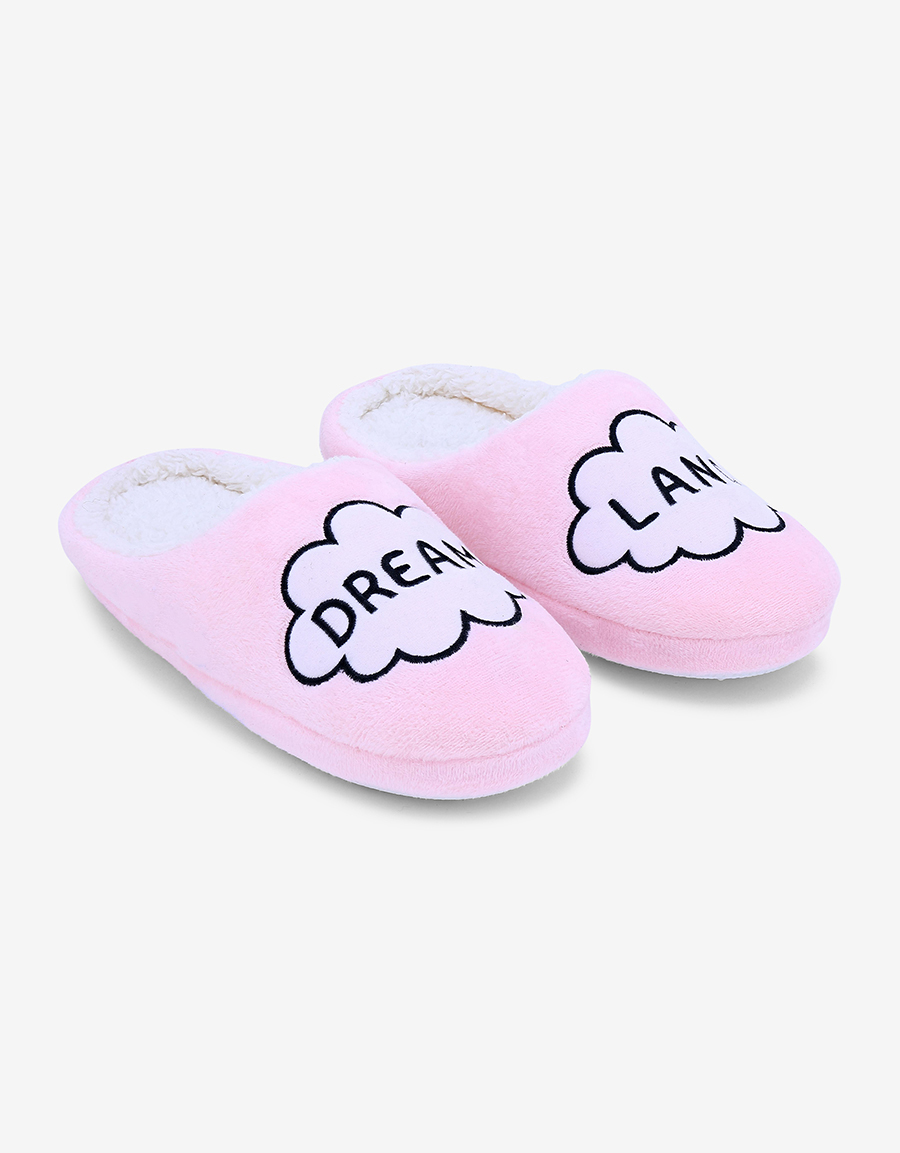 

Closed Toe Slippers